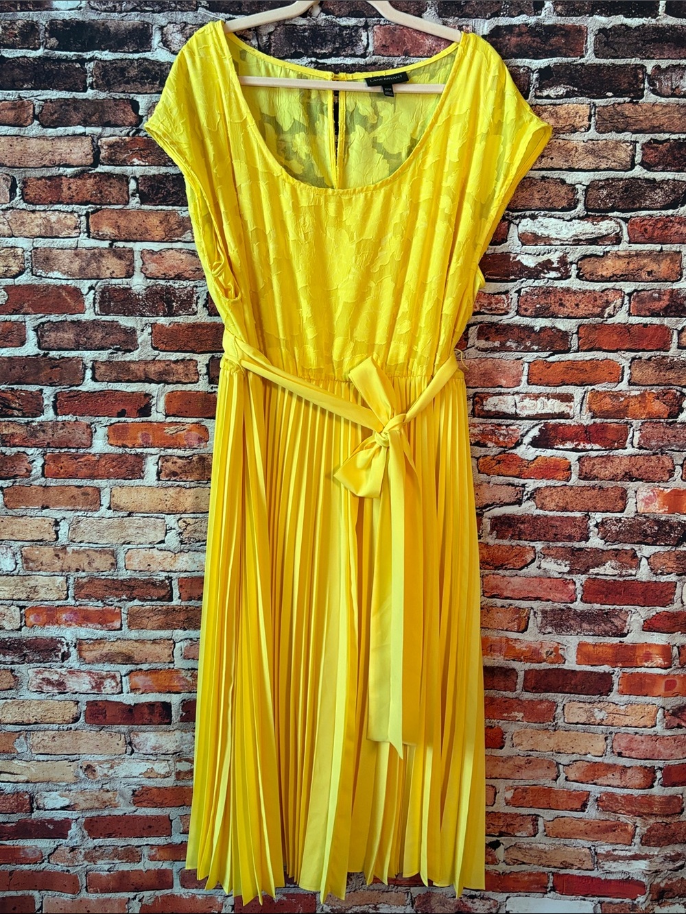 Lane Bryant Sunny Yellow Pleated Midi Dress with Tie Waist Size 22/24